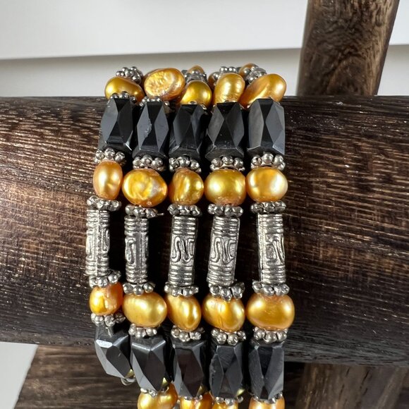 Magnetic Hematite Beaded Bracelets Set Of 2 With Black & Red And Black & Gold De - Picture 3 of 3